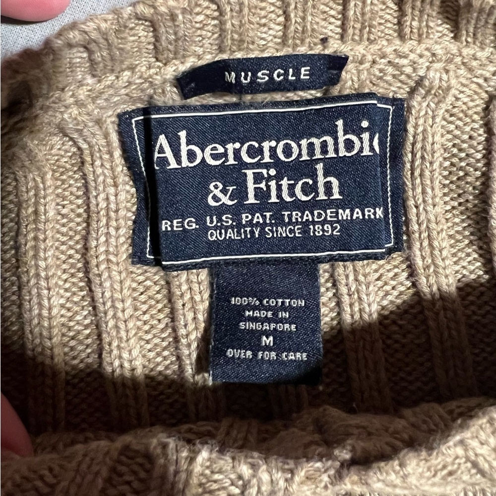 Abercrombie & Fitch Men's Tan V-Neck Sweater - Picture 3 of 4